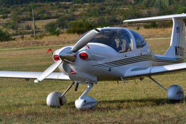 16 Eylül 2023, Üsküp, Makedonya, Stenkovec Spor Havaalanı, Grand Airshow düzenlendi. Etkinlik on binlerce kişi tarafından ziyaret edildi.. 