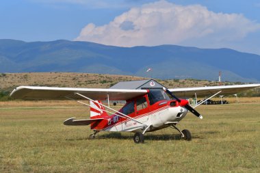 16 Eylül 2023, Üsküp, Makedonya, Stenkovec Spor Havaalanı, Grand Airshow düzenlendi. Etkinlik on binlerce kişi tarafından ziyaret edildi.. 