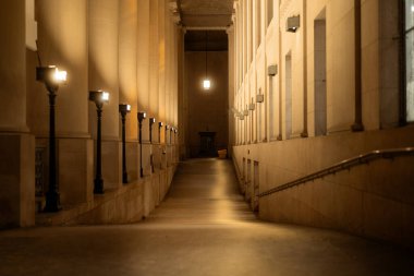 Toronto Union İstasyonu ana salonu, 21 Aralık 2023. Bu bina Kanada 'nın en iyi Güzel Sanatlar tren istasyonu tasarımlarından biridir..