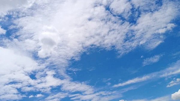 Nubes Naturaleza Cielo Azul Con Fondo Pantalla Espacio —  Fotos de Stock