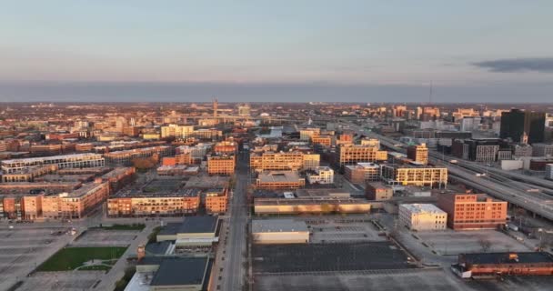 Luchtfoto View Milwaukee Wisconsin Downtown Waterfront Retreat — Stockvideo