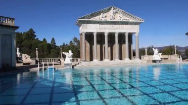 8-10-2022: San Simeon, California: Hearst Kalesi