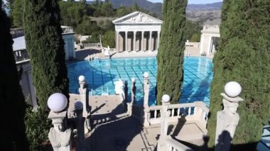 8-10-2022: San Simeon, California: Hearst Kalesi