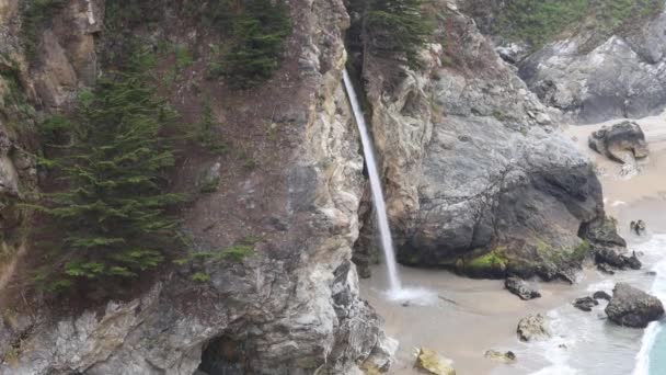 Mcway Falls Big Sur Otoyol Kaliforniya — Stok video