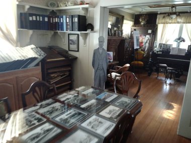 7-9-2023: Millbrae, California: Millbrae Tarih Müzesi