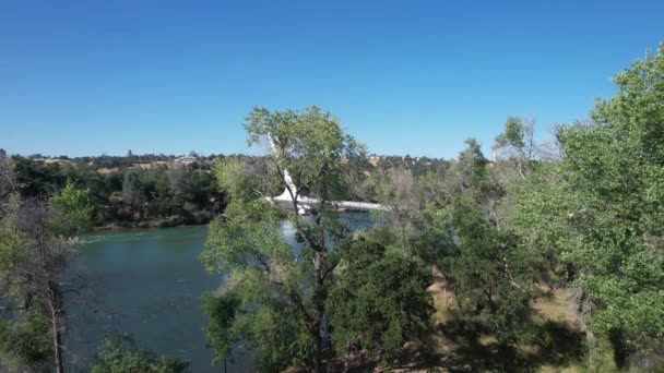 Luchtfoto Van Sundial Bridge Redding Californië — Stockvideo