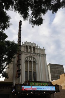 12-15-2023: San Jose, California: San Jose Şehir Merkezi, tiyatro