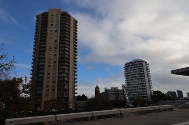 12-28-2023: San Francisco:, California, ABD: Saint Mary of the Assumption Katedrali, San Francisco, California