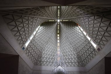 12-28-2023: San Francisco:, California, ABD: Saint Mary of the Assumption Katedrali, San Francisco, California