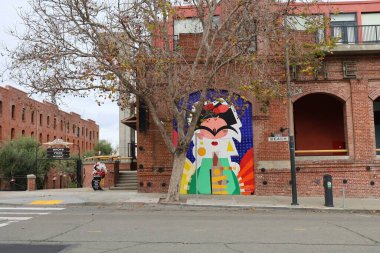 12-31-2023: San Francisco, California: San Francisco 'daki Balıkçının rıhtımının yakınındaki sokak resimleri