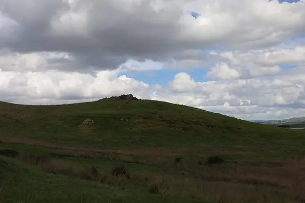 stock image Photo of landscape and hills at Coyote hills Fremont  California