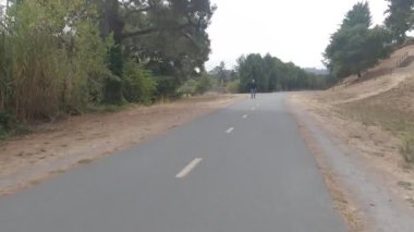 10-5-2024: Sausalito, California, ABD: Marin ilçesinde bisiklet