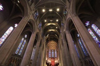 11-17-2023: San Francisco, California: Grace Katedrali, San Francisco, Kaliforniya