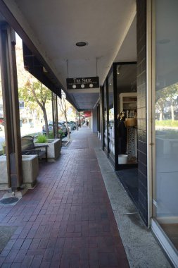 11-27-2023: Menko Park, California: Menlo Park şehir merkezi