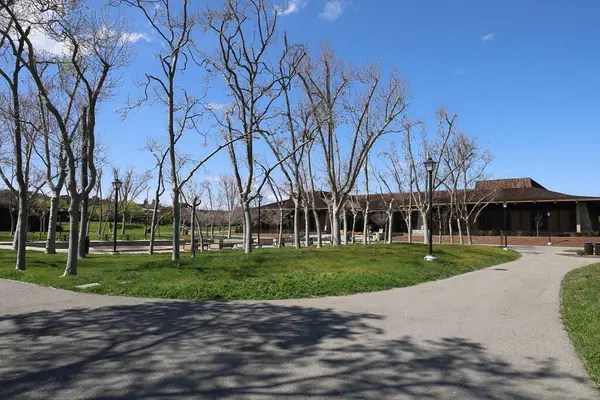 3-21-2024: Mountain view, California: Foothills College, Mountain view, California