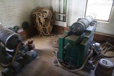 6-08-2024: Sacramento, California: Fort Sutter, kanon