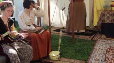 3-25-2022: Visalia, California, ABD: Rönesans Fuarı