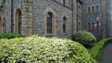 3-2-2023: San Anselmo, Kaliforniya, ABD: Redlands Üniversitesi, Marin kampüsünün hava videosu