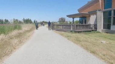 8-15-2023: Sekoya kıyıları, Kaliforniya, ABD: Biiking Redwood kıyı izleri