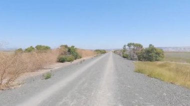 6-15-2024: Fremont, California, ABD: Bisiklet Alameda Deresi Yolu