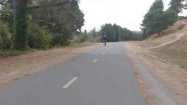 5-5-2024: Sausalito, California, ABD: Marin ilçesinde bisiklet parkuru