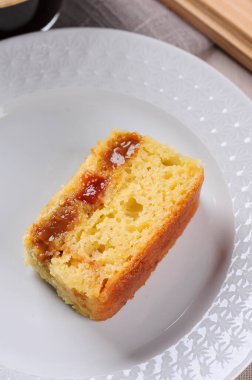 Mısır unu (Fuba) Bolo de Fuba 'dan yapılmış Brezilya mısır keki