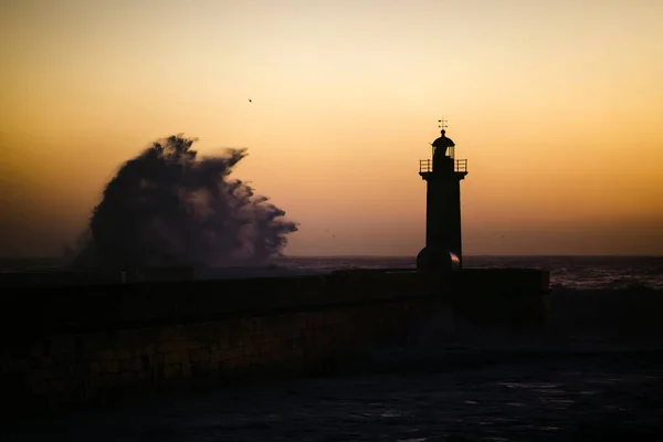 Onda Enorme Farol Atlântico Porto Portugal — Fotografia de Stock