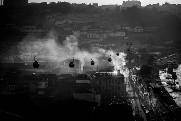 Άποψη Της Vila Nova Gaia Στην Ομίχλη Πορτογαλία Ασπρόμαυρη Φωτογραφία — Φωτογραφία Αρχείου
