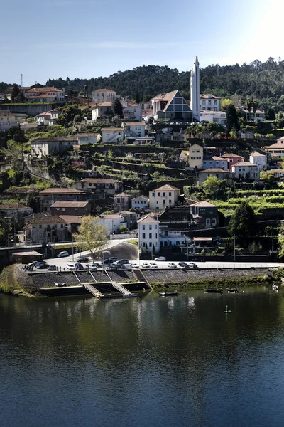 Douro Vadisi Yolundaki Küçük Bir Kasabanın Rıhtımının Manzarası Portekiz — Stok fotoğraf