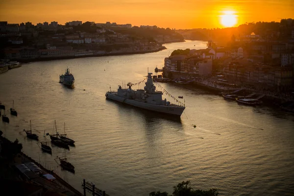Porto ポルトガル 2023年5月19日 船舶Nrpドム フランシスコ アルメイダは 海軍記念日を祝うためにポルトにあります 2009年にオランダ海軍の多目的フリゲートがポルトガル海軍に売却された — ストック写真