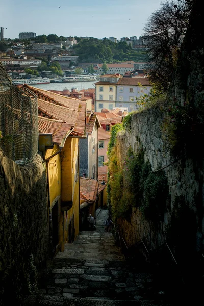 Узкие Улочки Района Рибейра Порту Португалия — стоковое фото