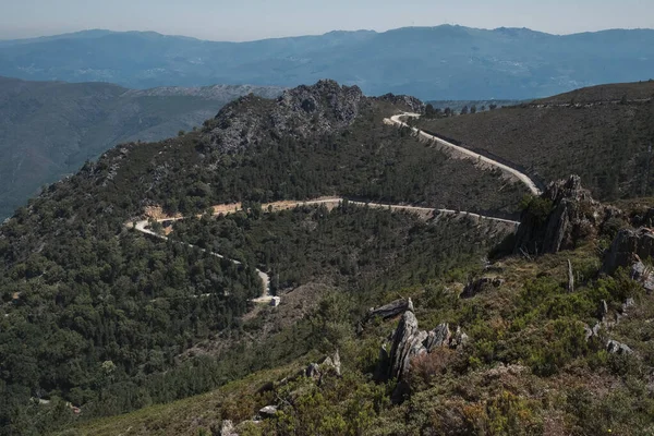 Camino Serpenteante Las Montañas Serra Freita Norte Portugal —  Fotos de Stock