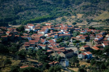 Portekiz 'in en Portekiz köyü olarak bilinen Monsanto' nun manzarası.