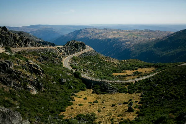 Gwiezdne Pasmo Górskie Kręta Droga Węzłowa Górach Serra Estrela Portugalii — Zdjęcie stockowe