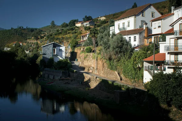 Een Rivier Dorp Aan Voet Van Serra Estrela Portugal — Stockfoto