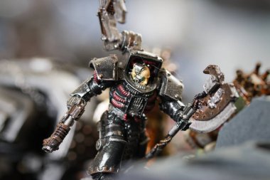 Karmaşıklık ve detay aklımı başımdan alıyor.