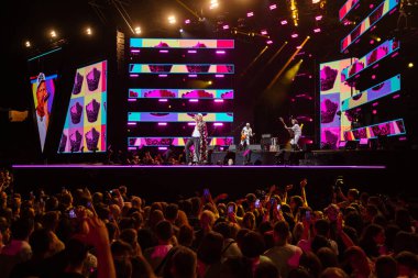 Lviv, Ukrayna - 14 Ağustos 2021: Ukrayna Şarkı Projesi 2021. Ukraynalı grup Vopli Vidopliassova (VV)