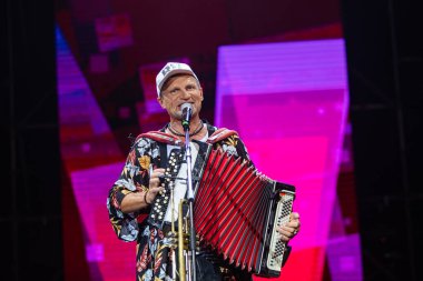 Lviv, Ukrayna - 14 Ağustos 2021: Ukrayna Şarkı Projesi 2021. Ukraynalı grup Vopli Vidopliassova (VV)