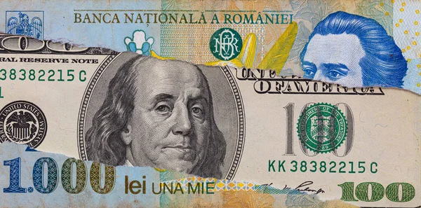 Τραπεζογραμμάτιο 100 Δολαρίων Μέσω Σχισμένου Ρουμανικού Τραπεζογραμματίου Λέι Για Σχεδιαστικό — Φωτογραφία Αρχείου