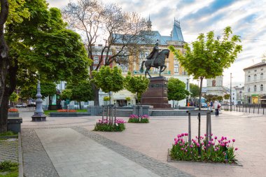 Lviv, Ukrayna - 6 Mayıs 2023: Lviv 'deki Kral Danylo Halytskyi Anıtı