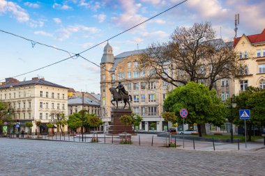 Lviv, Ukrayna - 6 Mayıs 2023: Lviv 'deki Kral Danylo Halytskyi Anıtı