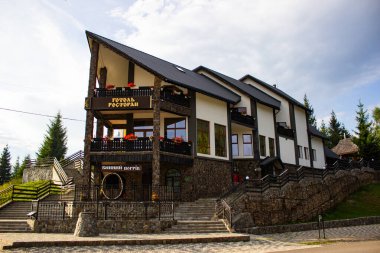 Mizhhiria, Ukrayna - 29 Ağustos 2023: Synevyr Dağı Geçidi