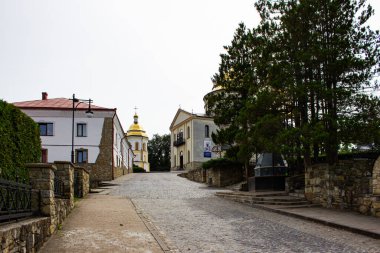 Hoshiv, Ukrayna - 30 Ağustos 2023: Hoshiv, Ukrayna 'daki Yasna Hora' daki Basilian Manastırı kompleksi