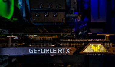 Lviv, Ukrayna - 4 Kasım 2023: ASUS TUF Oyun grafik kartı GeForce RTX 3060