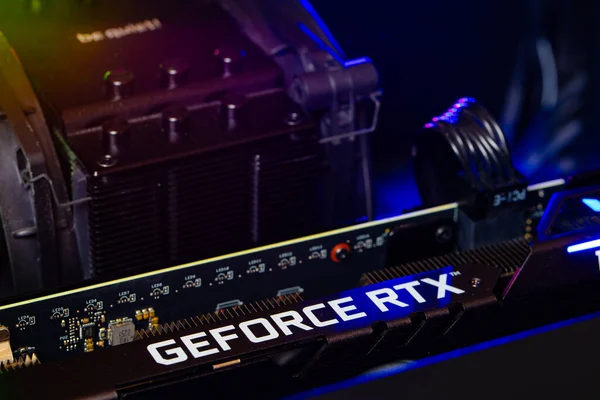 Lviv, Ukrayna - 4 Kasım 2023: ASUS TUF Oyun grafik kartı GeForce RTX 3060