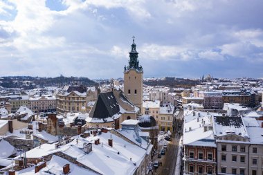 Kışın İHA 'dan Lviv' e panoramik hava görüntüsü