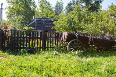 Lviv bölgesindeki antik ahşap köy evi, Ukrayna