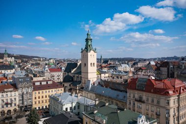 Lviv, Ukrayna - Nisan 2021: İHA 'dan Ukrayna' nın Lviv kentindeki Latin Katedrali