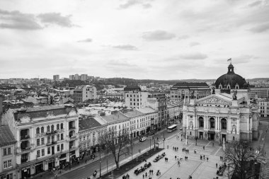 Lviv, Ukrayna - Nisan 2021: İHA 'dan Lviv Ulusal Operası