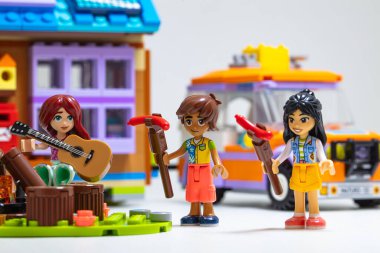 Billund, Danimarka - 1 Şubat 2024 Lego Arkadaşları Mobil Evi